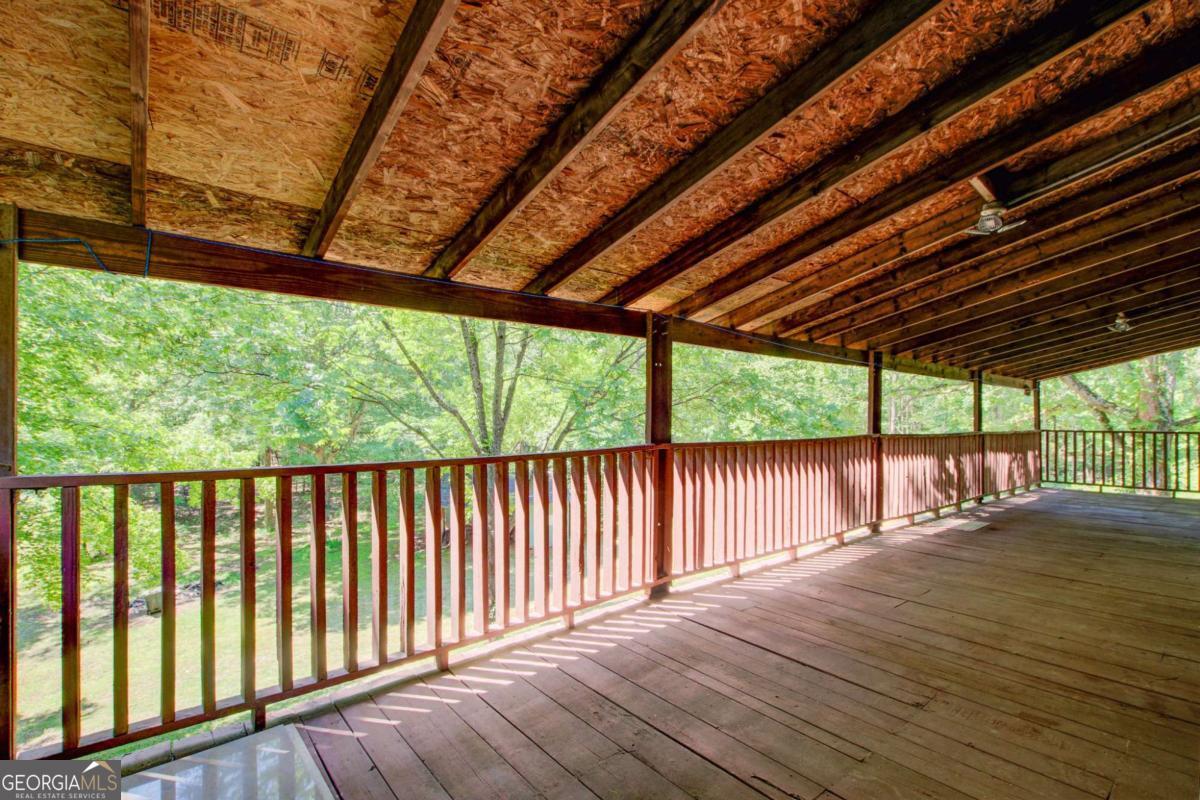 8176 E Highway 5 Whitesburg GA 30185