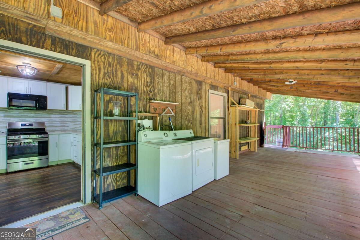 8176 E Highway 5 Whitesburg GA 30185