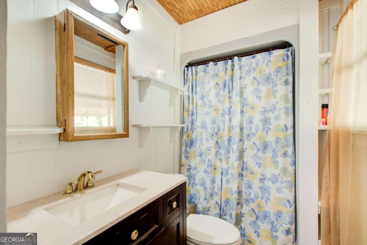 8176 E Highway 5 Whitesburg GA 30185