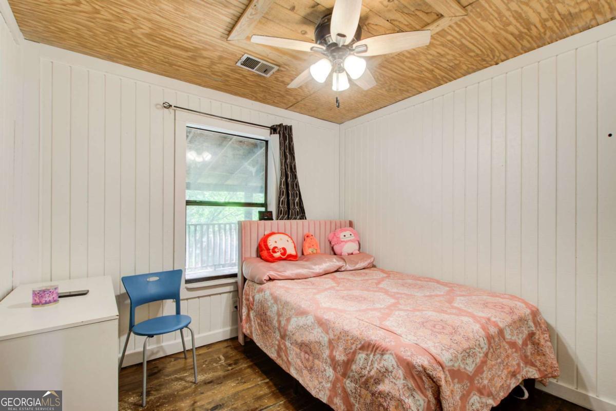 8176 E Highway 5 Whitesburg GA 30185