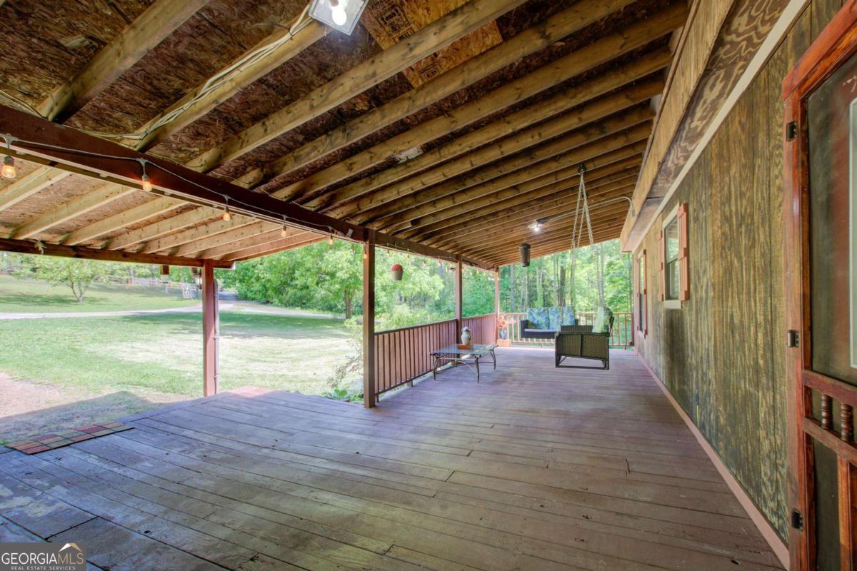 8176 E Highway 5 Whitesburg GA 30185