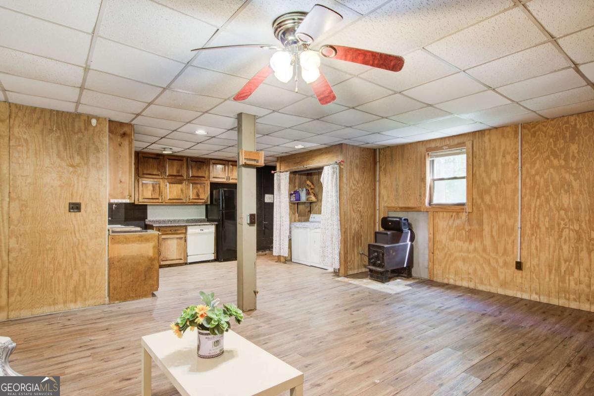 8176 E Highway 5 Whitesburg GA 30185
