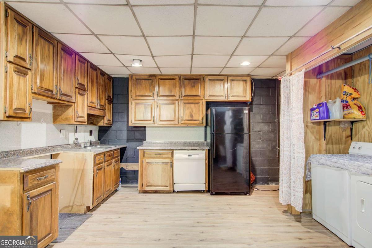8176 E Highway 5 Whitesburg GA 30185