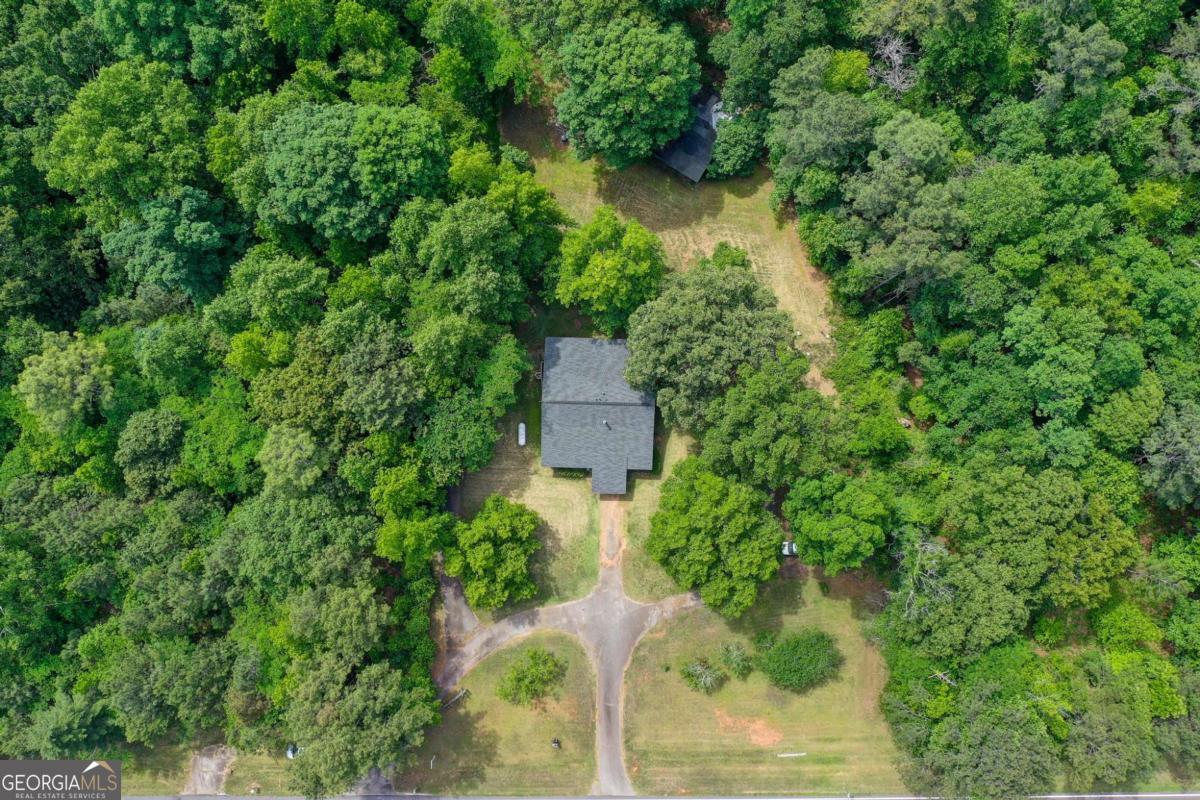 8176 E Highway 5 Whitesburg GA 30185