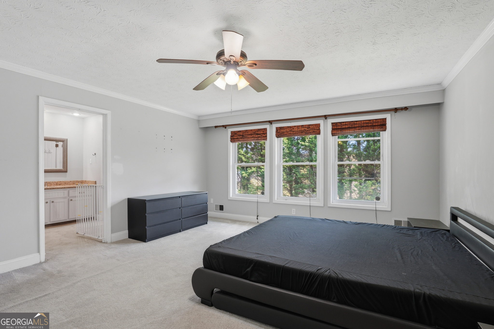402 Emily Drive SW Lilburn GA 30047