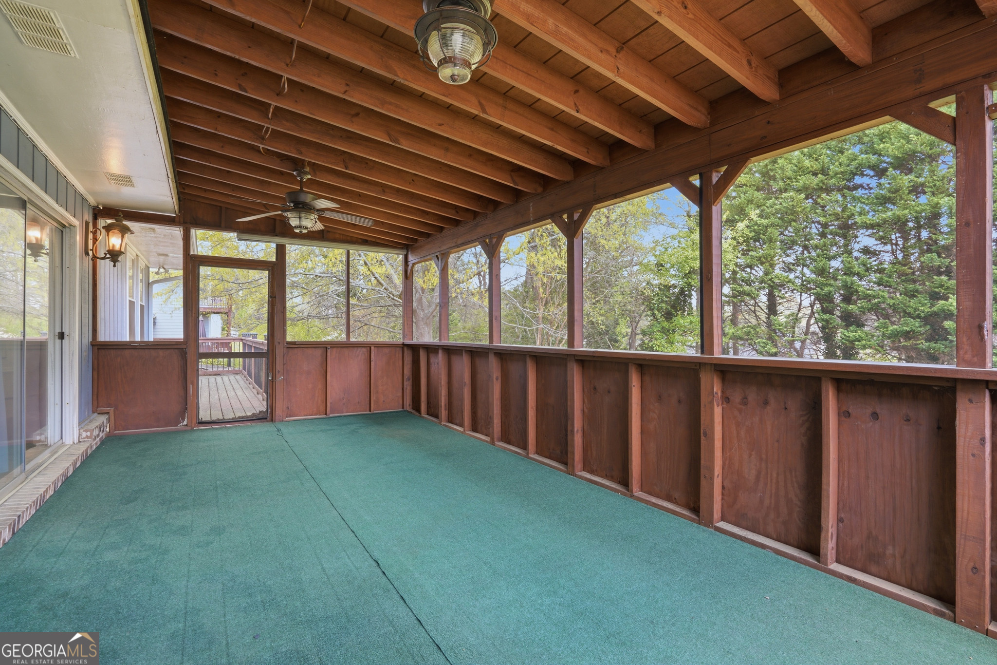 402 Emily Drive SW Lilburn GA 30047