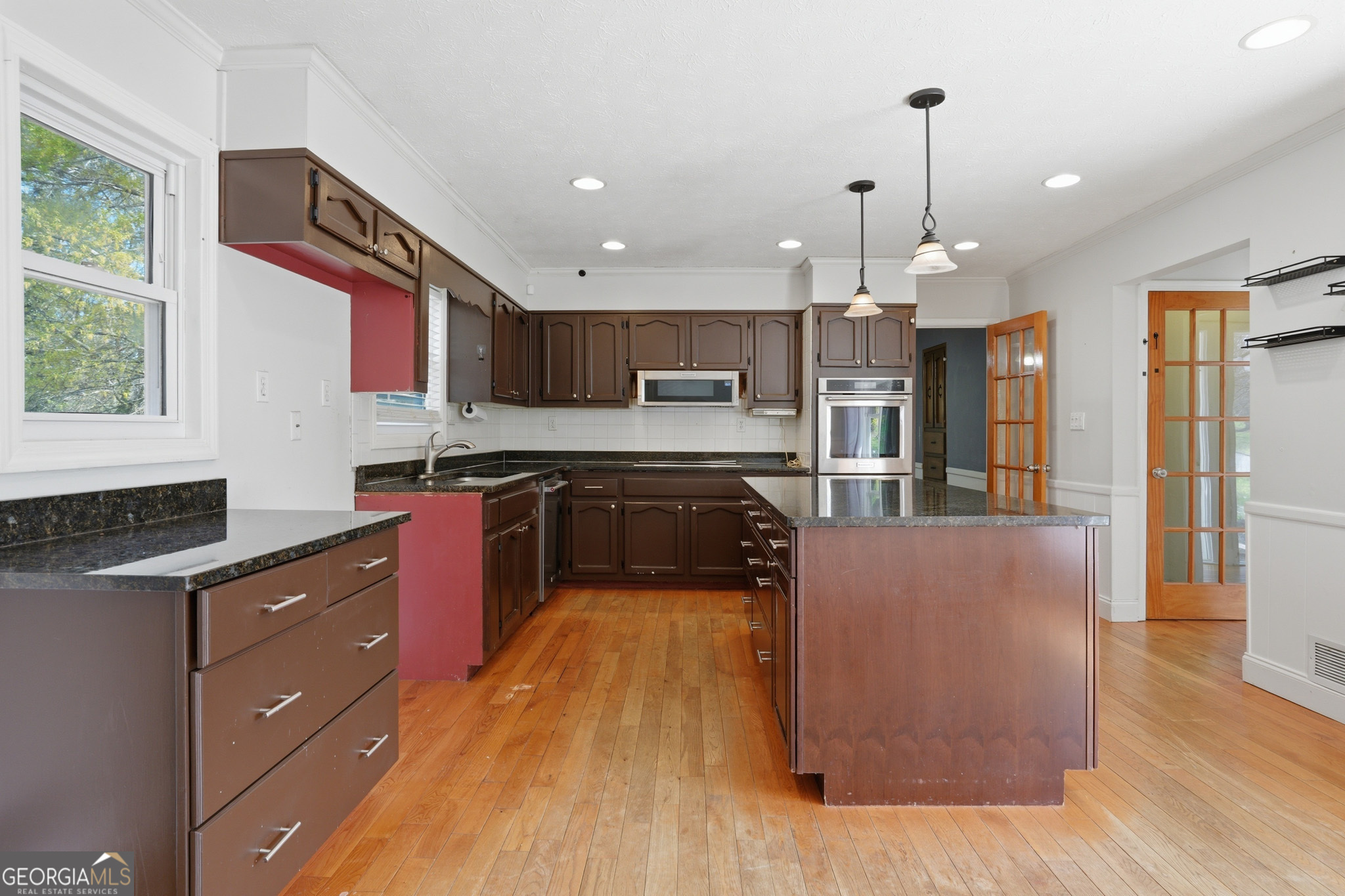 402 Emily Drive SW Lilburn GA 30047