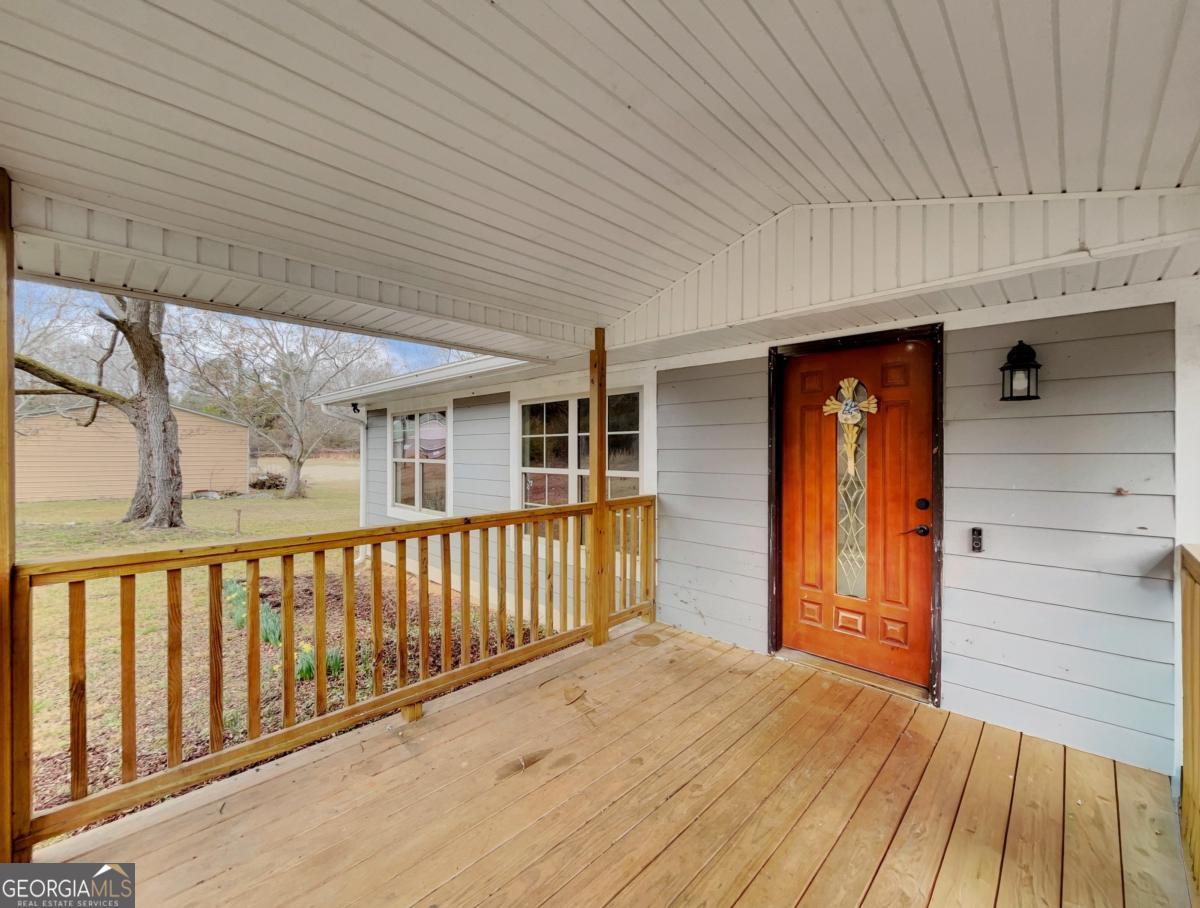 1271 Della Slaton Road Comer GA 30629