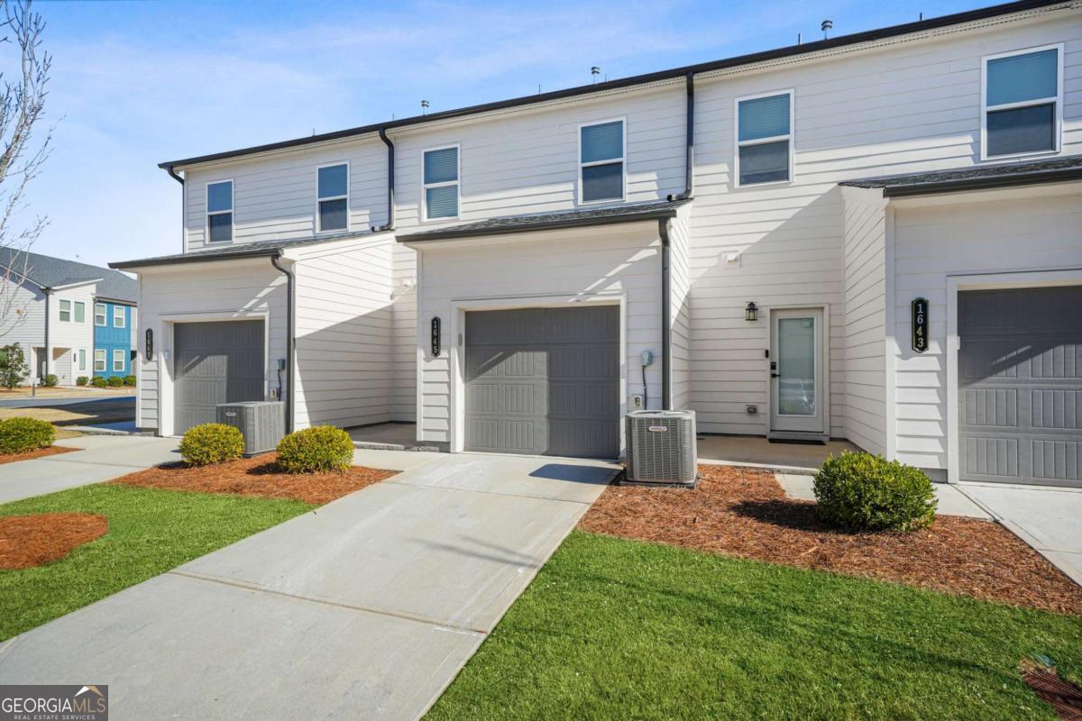 1645 Winpost Lane NW Atlanta GA 30318