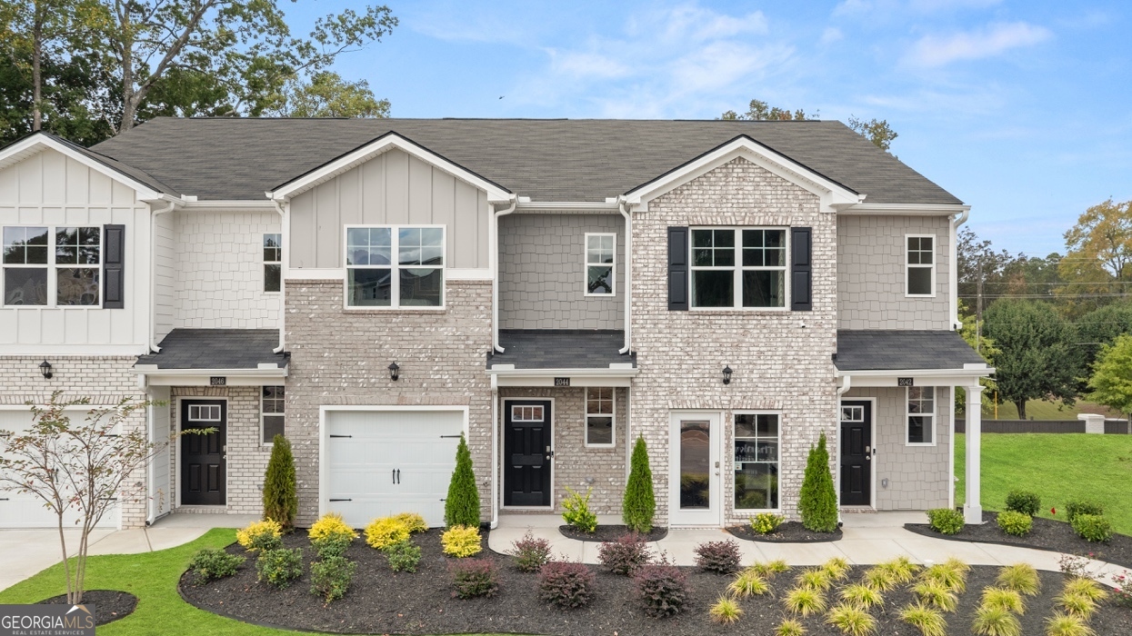 2064 Crossing Road Stone Mountain GA 30088