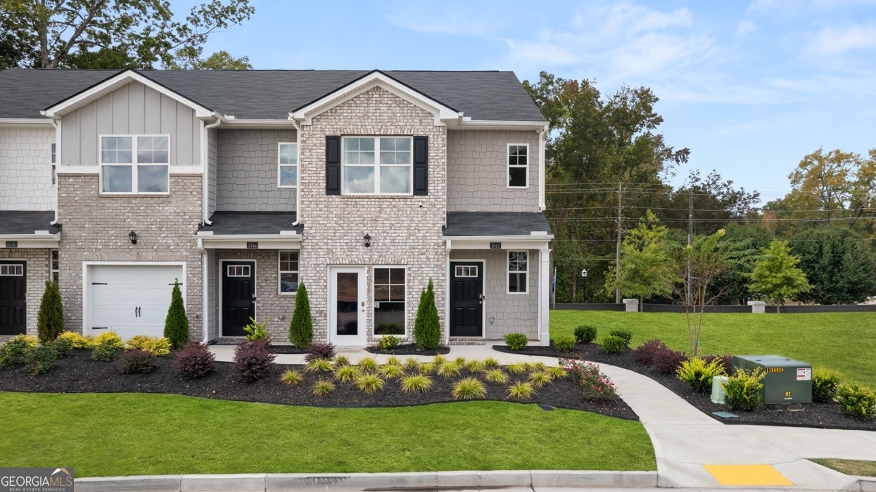 2064 Crossing Road Stone Mountain GA 30088