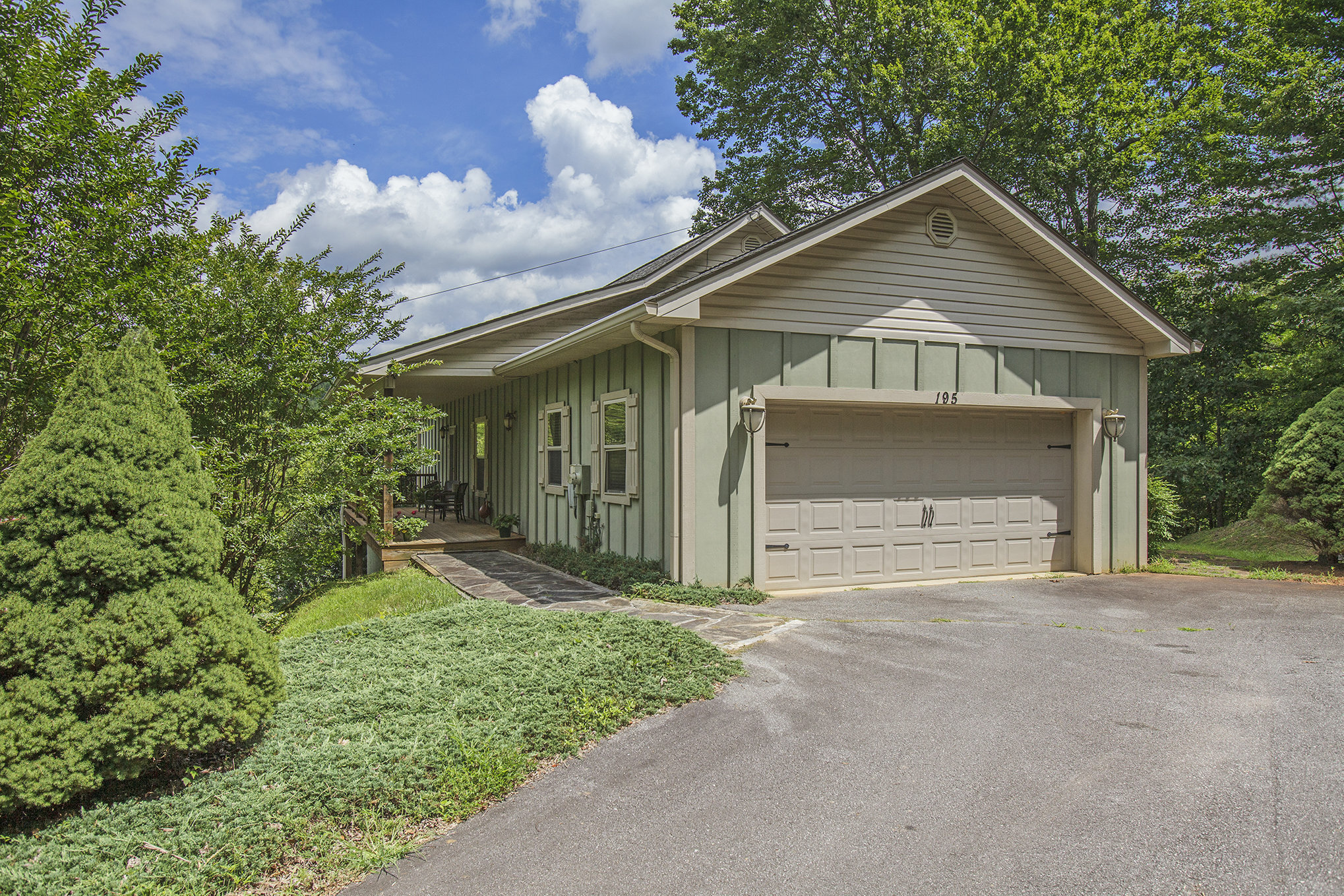 195 Hollyberry Branch Hayesville NC 28904
