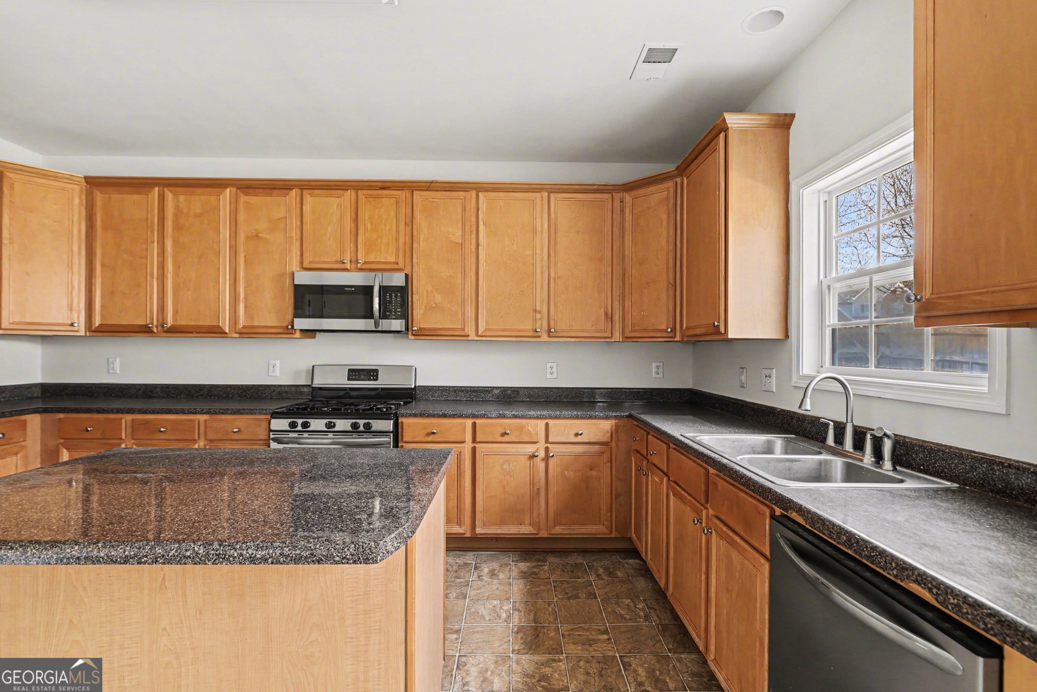 3314 Rose Garden Court Powder Springs GA 30127