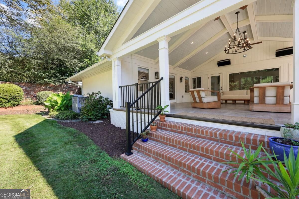 150 Piedmont Avenue Gainesville GA 30501