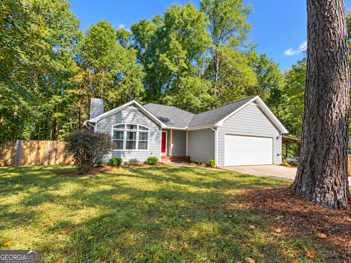 1323 Smokerise Lane Auburn GA 30011