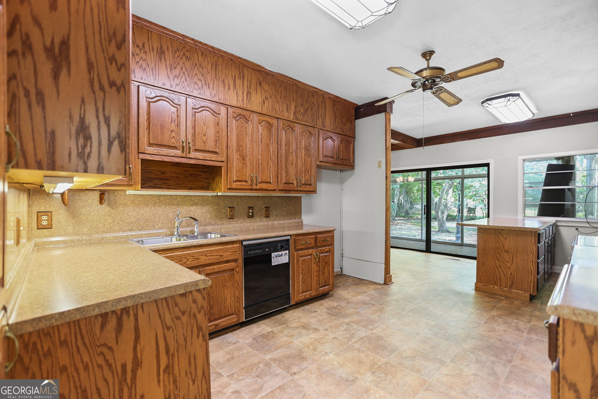17834 Main Street Woodbury GA 30293