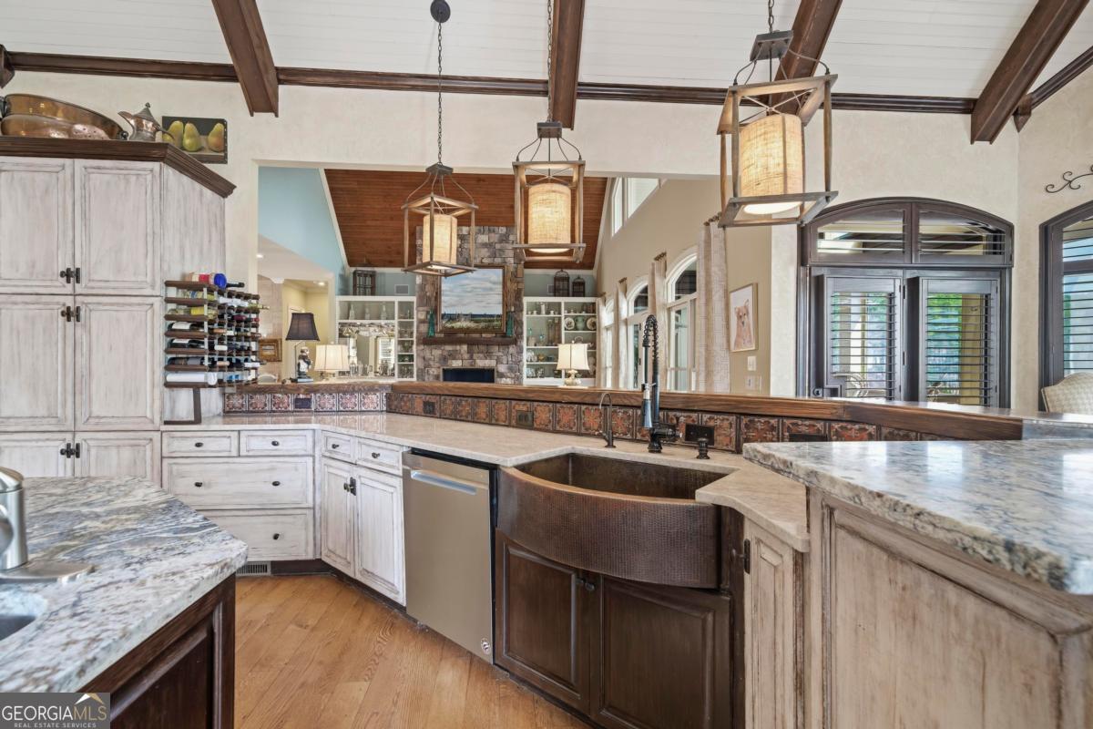 1691 Lighthouse Circle Greensboro GA 30642