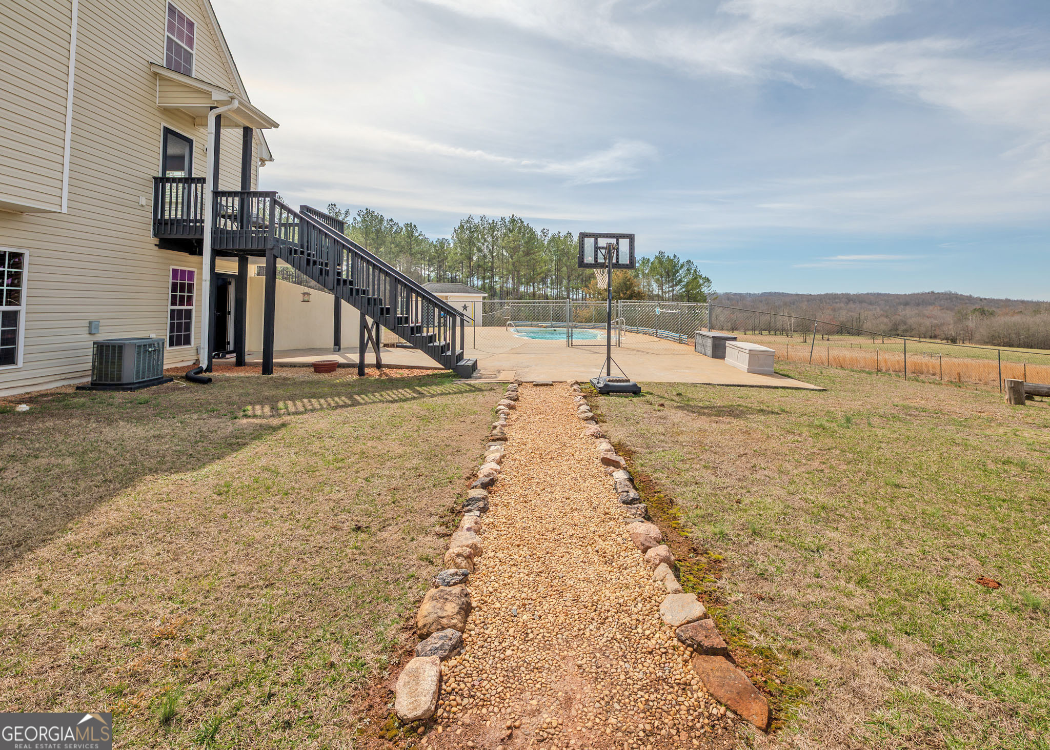 1363-A Mcfarlin Bridge 25 Acres Carnesville GA 30521
