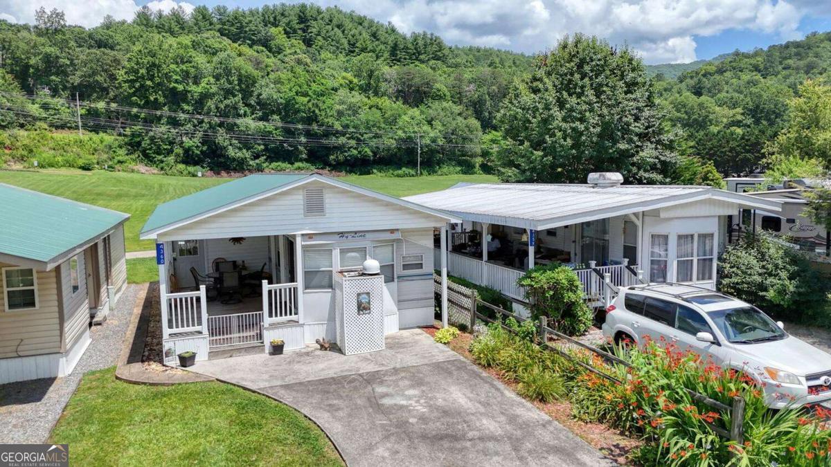 4360 Riverbank Run Hiawassee GA 30546