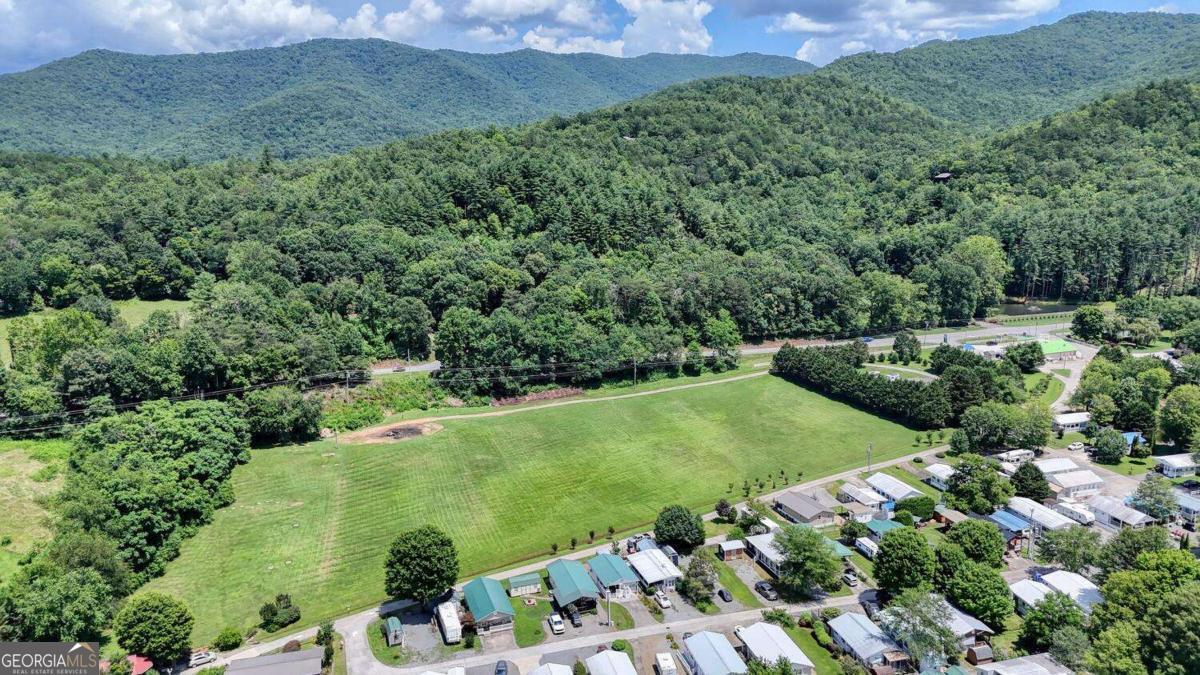4360 Riverbank Run Hiawassee GA 30546