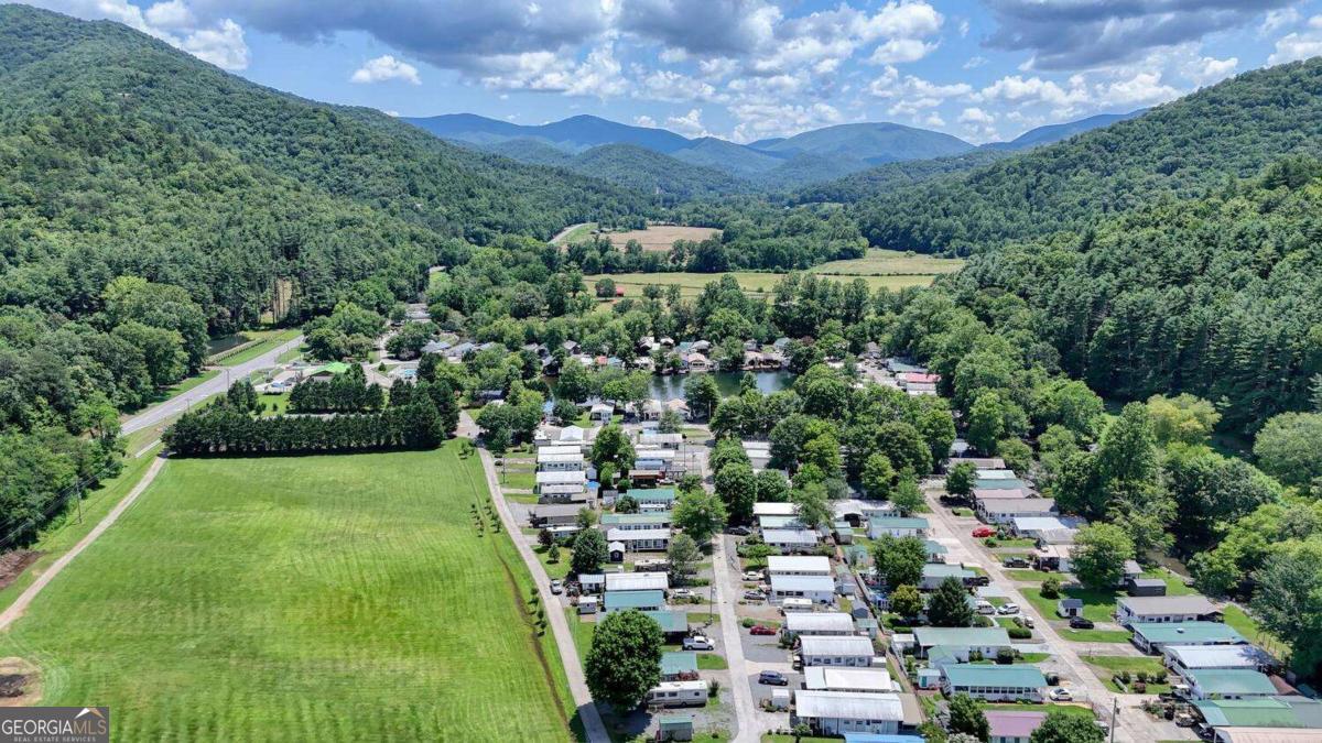 4360 Riverbank Run Hiawassee GA 30546