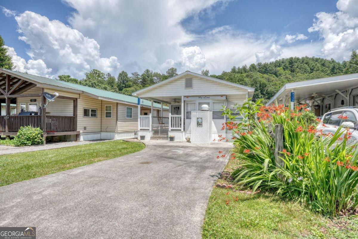 4360 Riverbank Run Hiawassee GA 30546