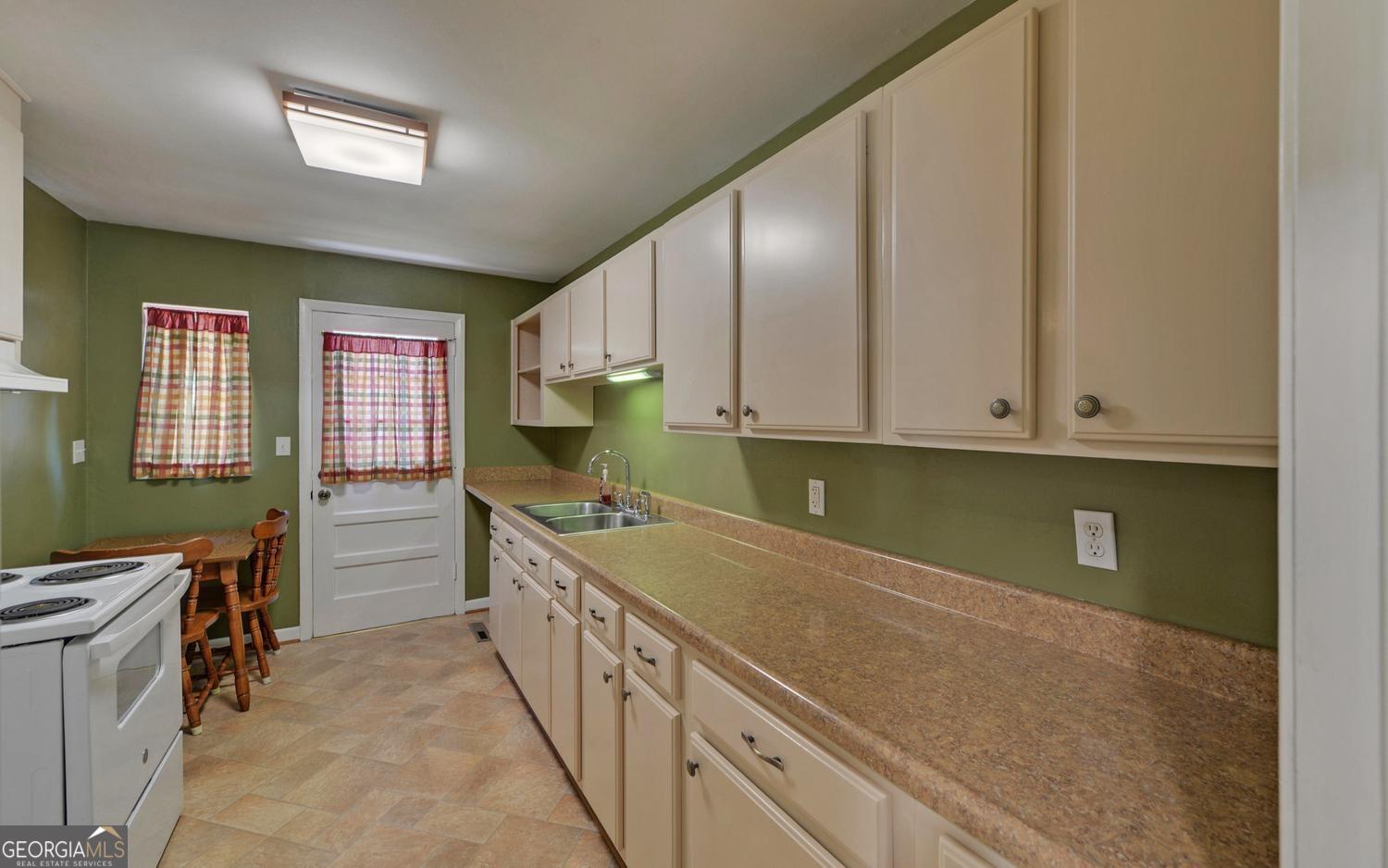 60 Kelsey Drive Hartwell GA 30643