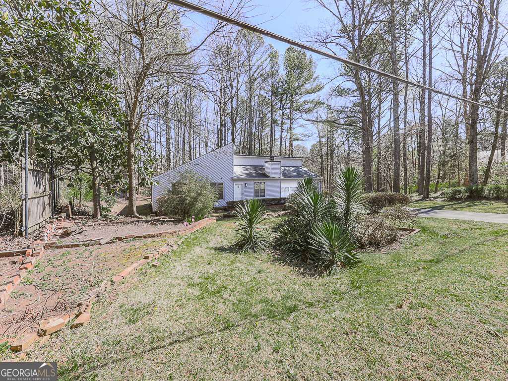 5506 Vaughn Road Woodstock GA 30188