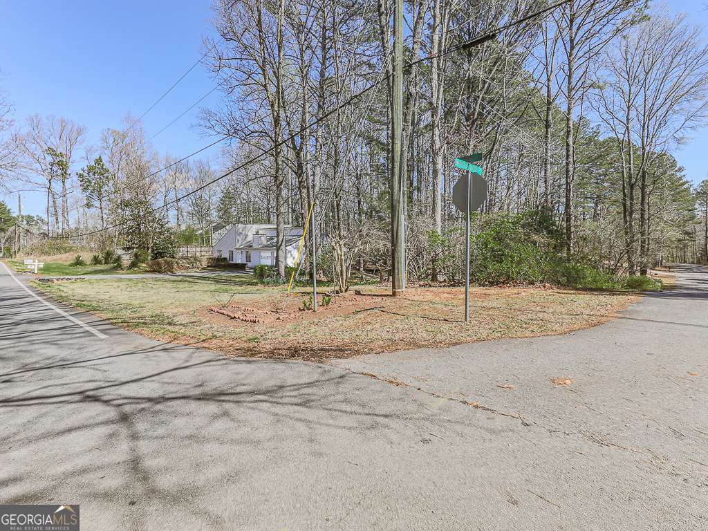 5506 Vaughn Road Woodstock GA 30188