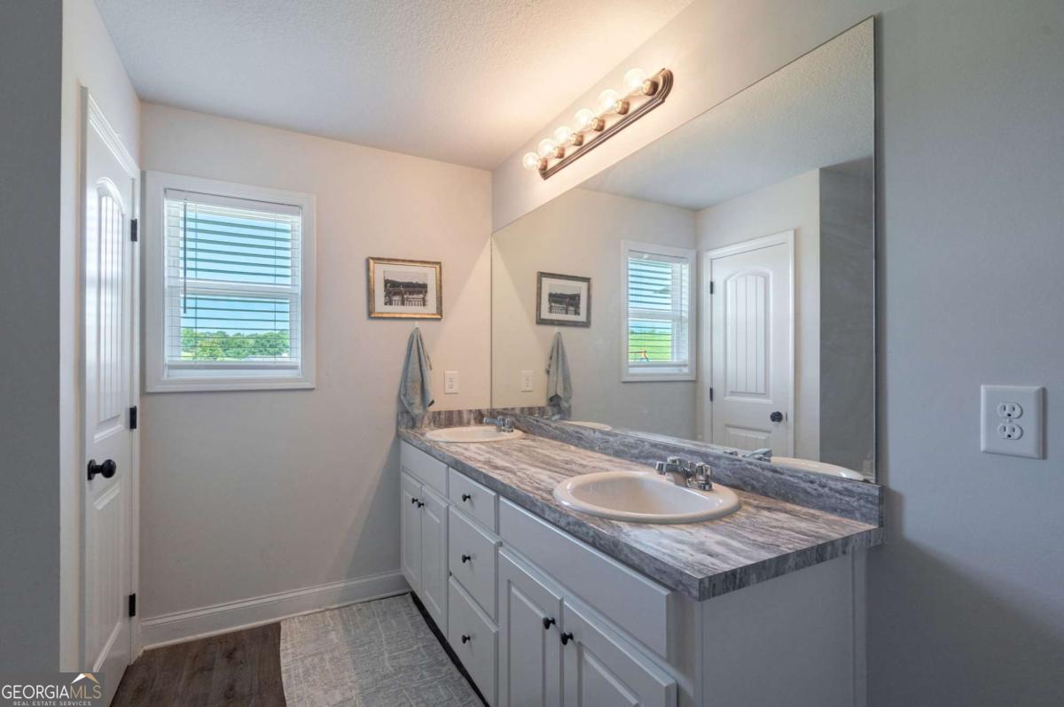 327 Skyview Drive Winterville GA 30683