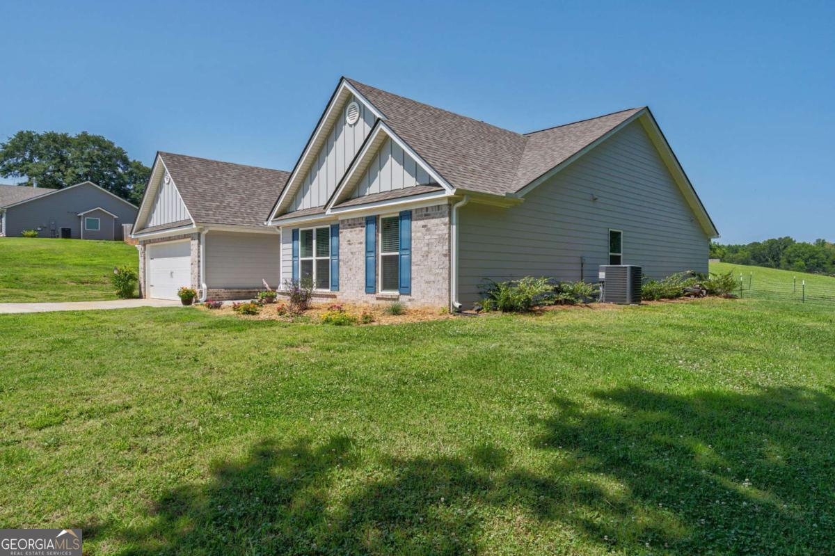 327 Skyview Drive Winterville GA 30683