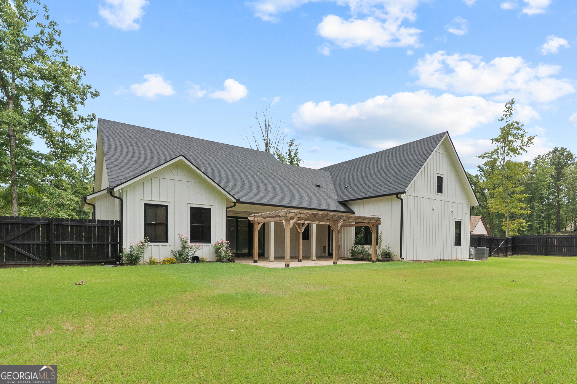 135 Harmony Bay Drive Eatonton GA 31024