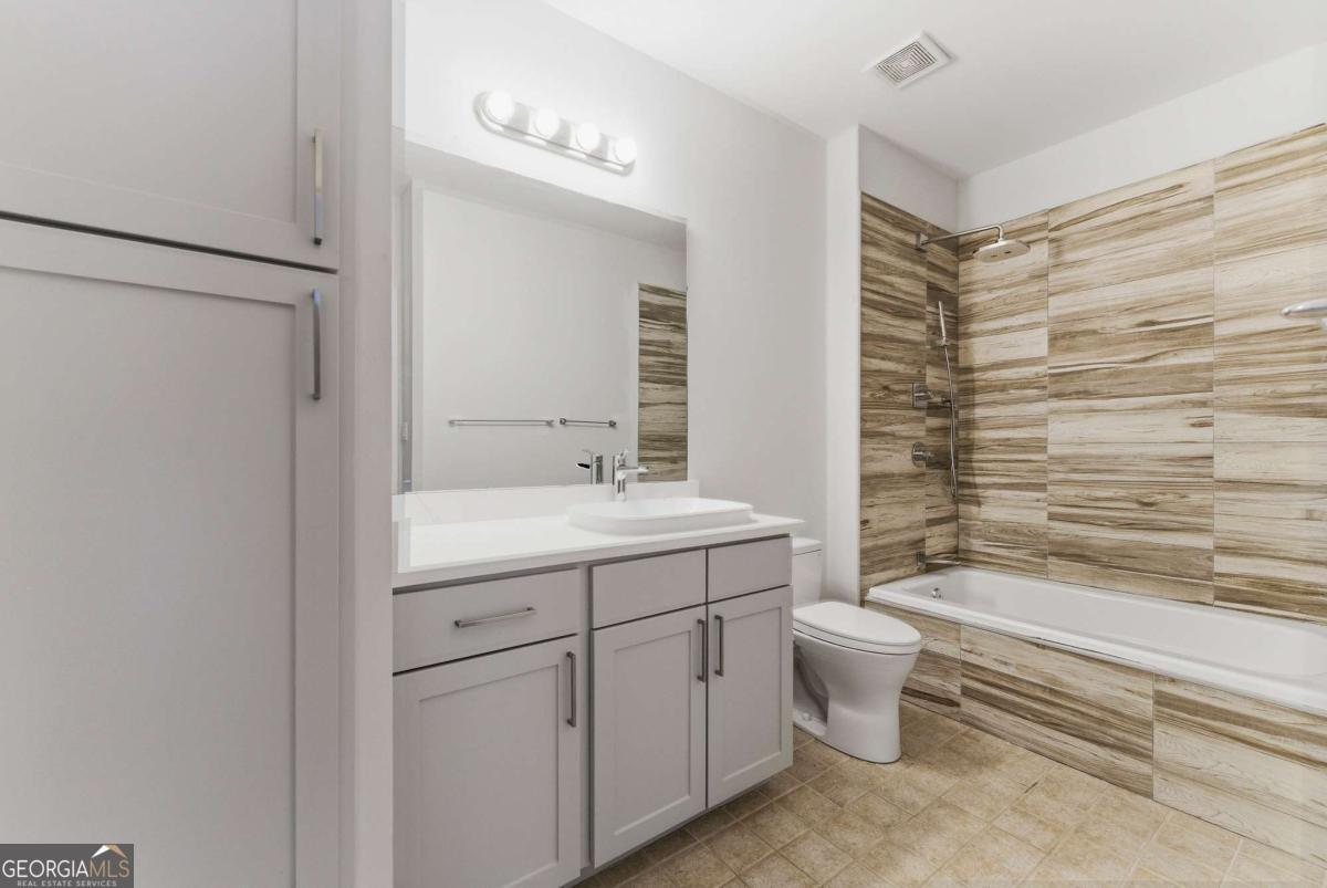 4333 Dunwoody Park Atlanta GA 30338