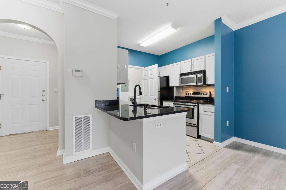 4333 Dunwoody Park Atlanta GA 30338