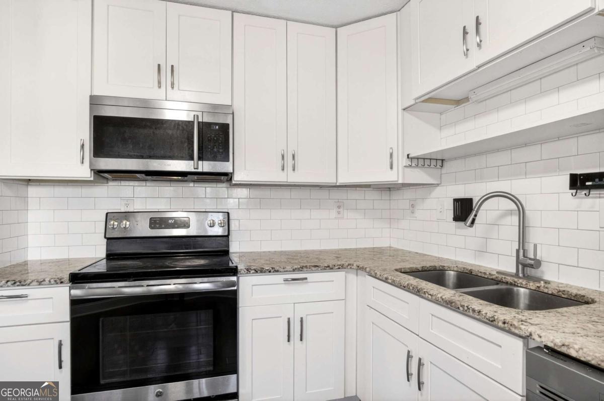 808 Emerald Chase Powder Springs GA 30127