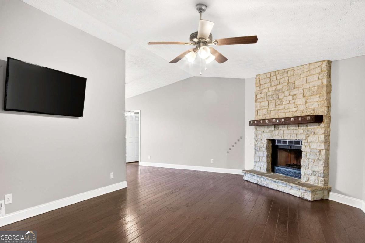 808 Emerald Chase Powder Springs GA 30127