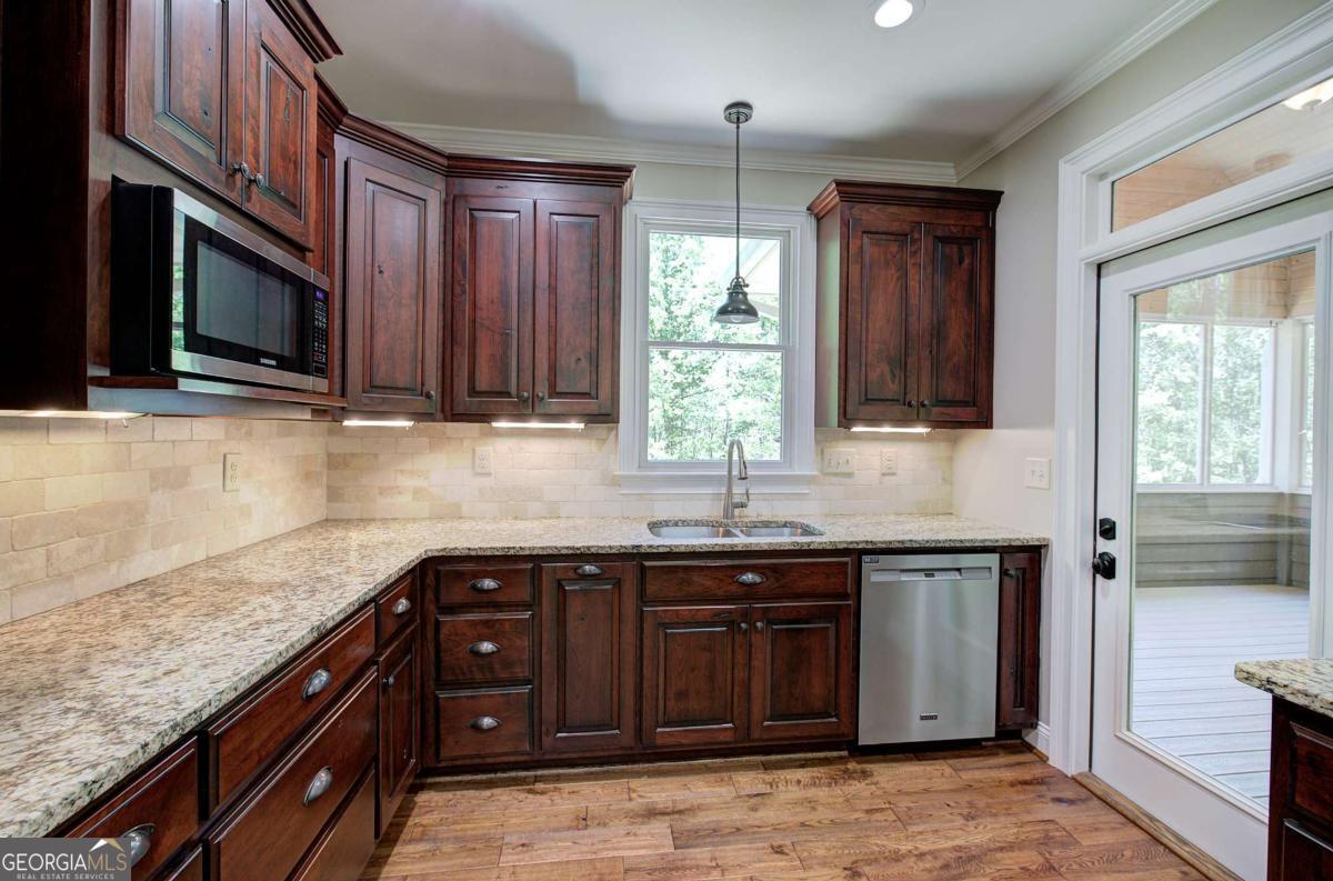25 Mountain Creek Trail NE Fairmount GA 30139