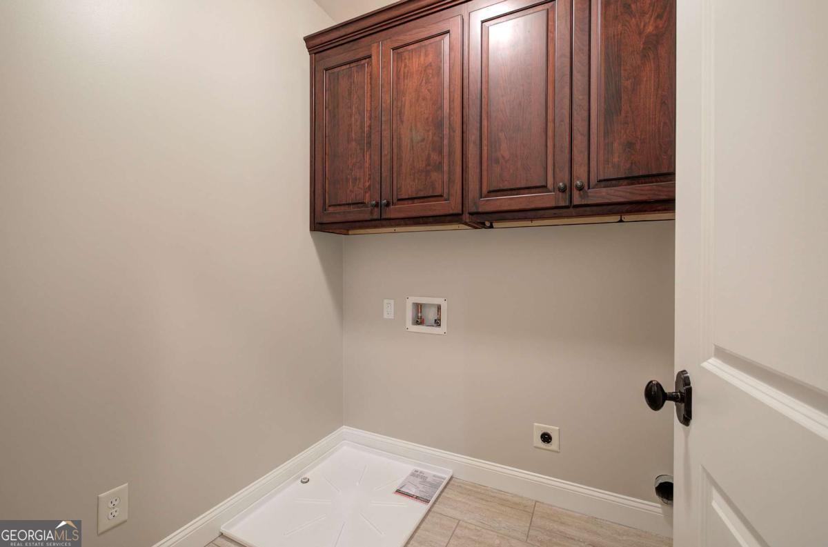 25 Mountain Creek Trail NE Fairmount GA 30139