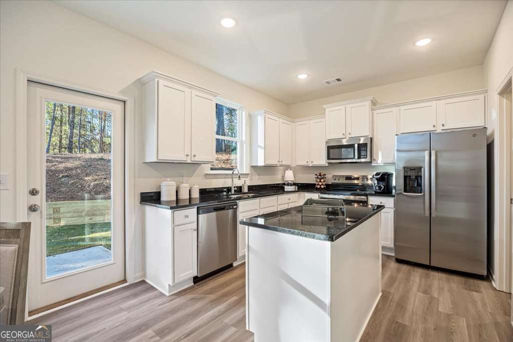 1821 Dawn Road Conyers GA 30013