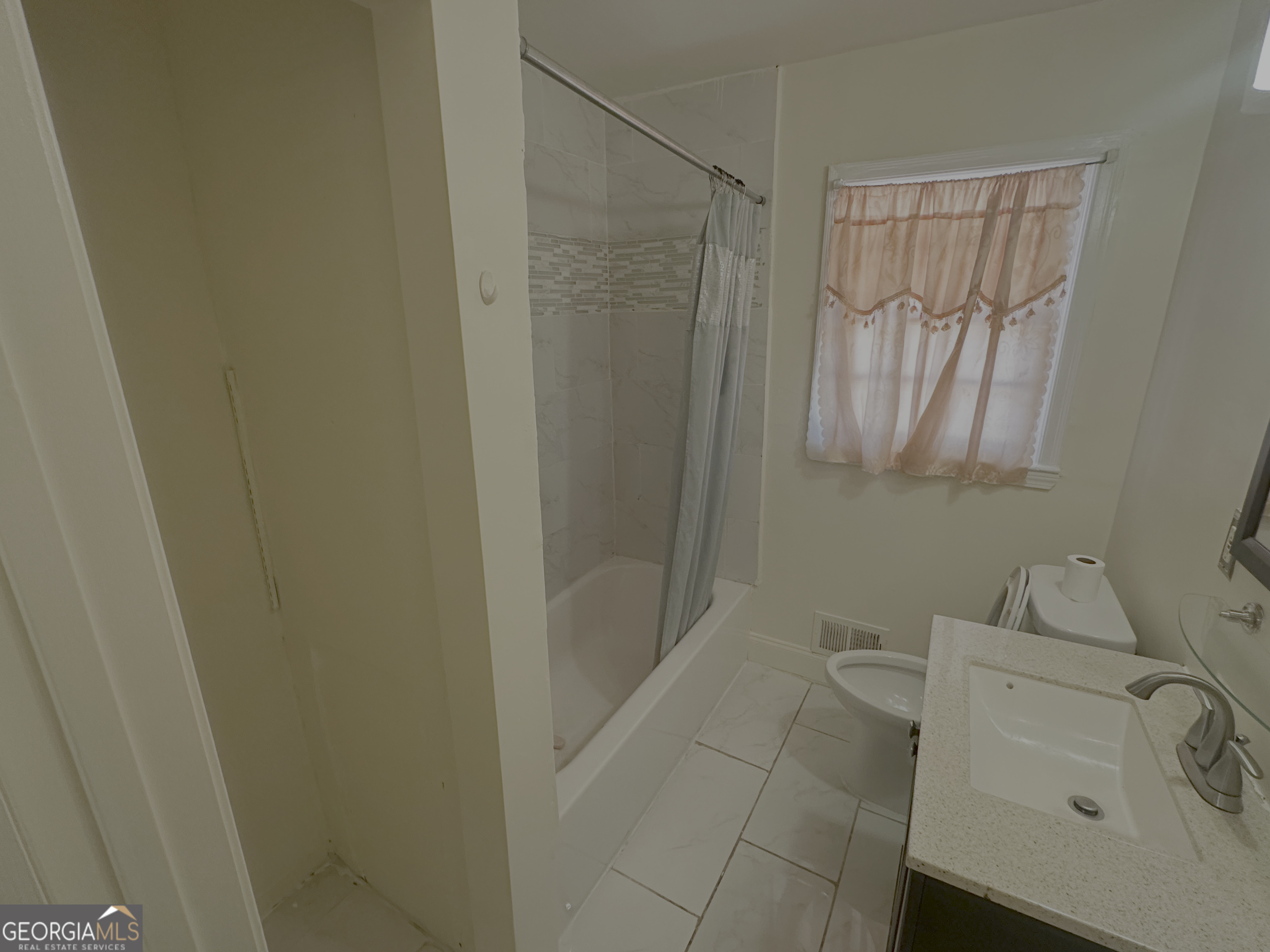 1523 Sagewood Circle Stone Mountain GA 30083
