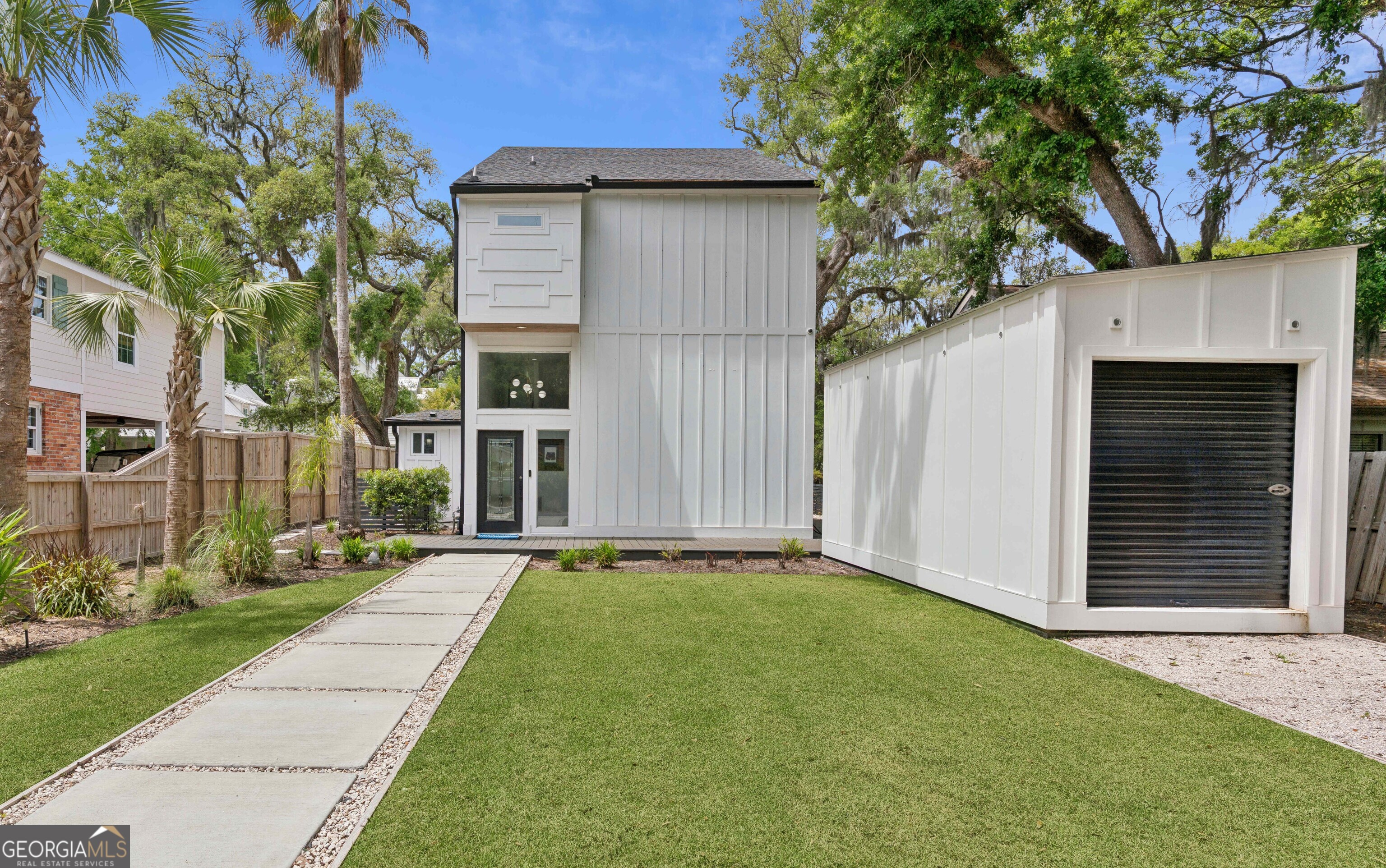 113 Peachtree Street St. Simons Island GA 31522