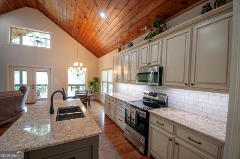 2068 Gallatin Road Young Harris GA 30582