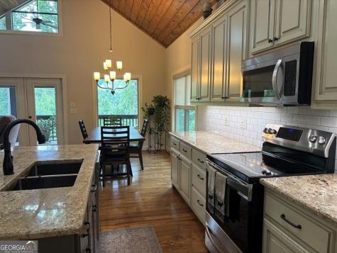 2068 Gallatin Road Young Harris GA 30582