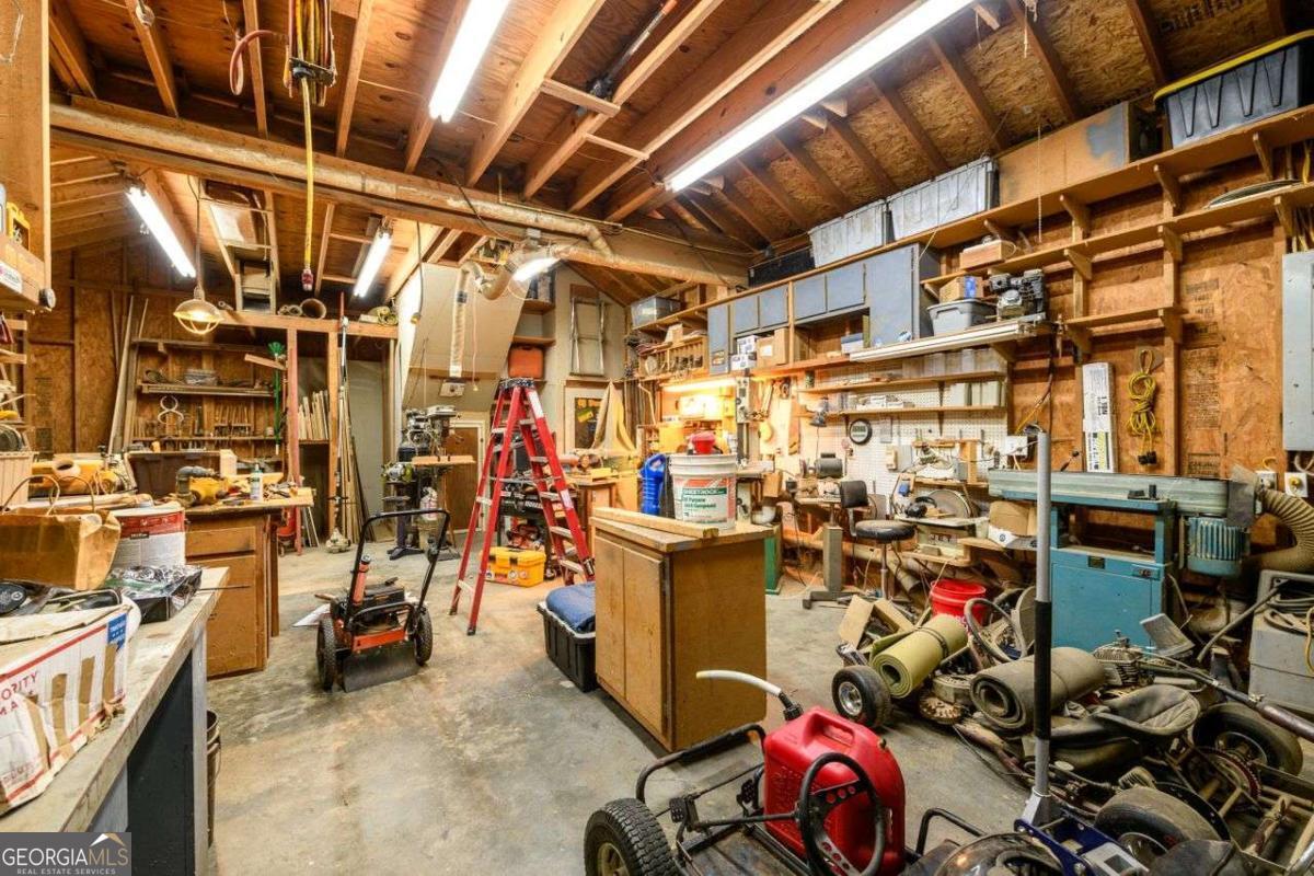 4955 H D Atha Road Covington GA 30014