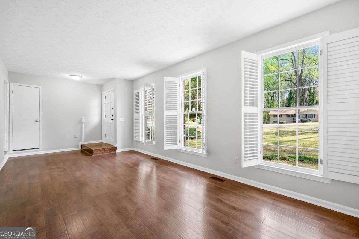 155 King David Drive Lilburn GA 30047