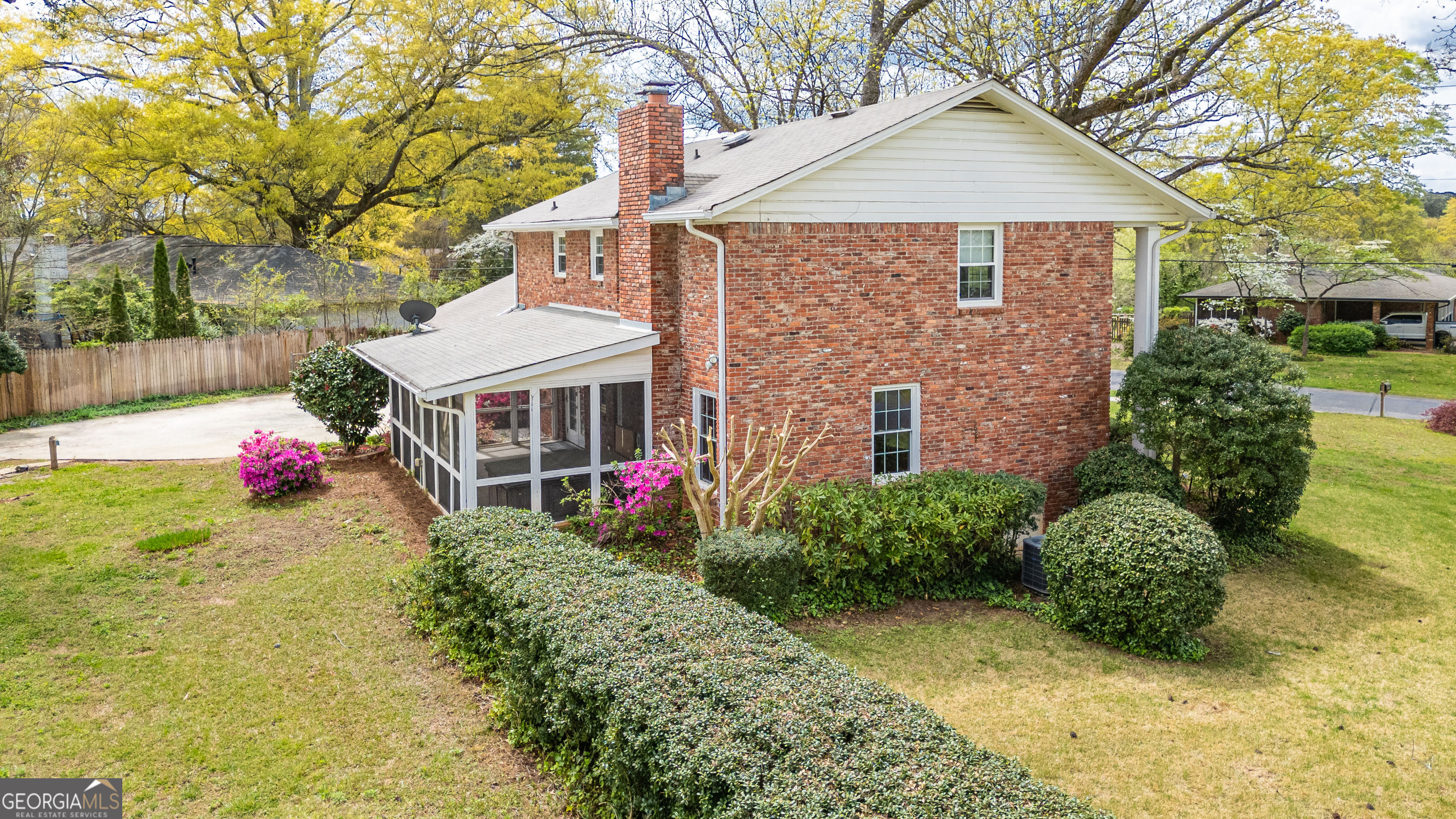 2484 Powers Ferry Drive SE Marietta GA 30067