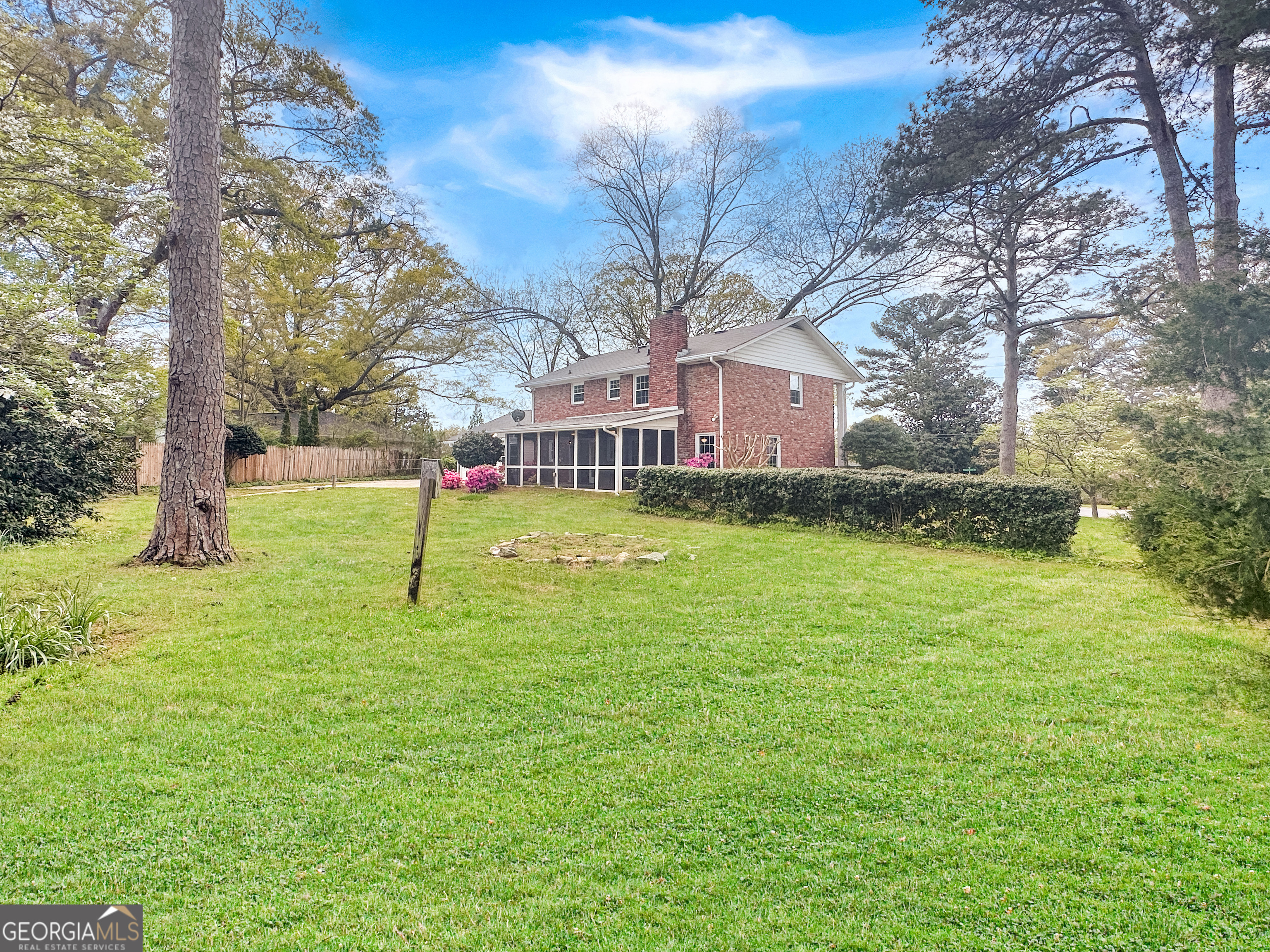2484 Powers Ferry Drive SE Marietta GA 30067