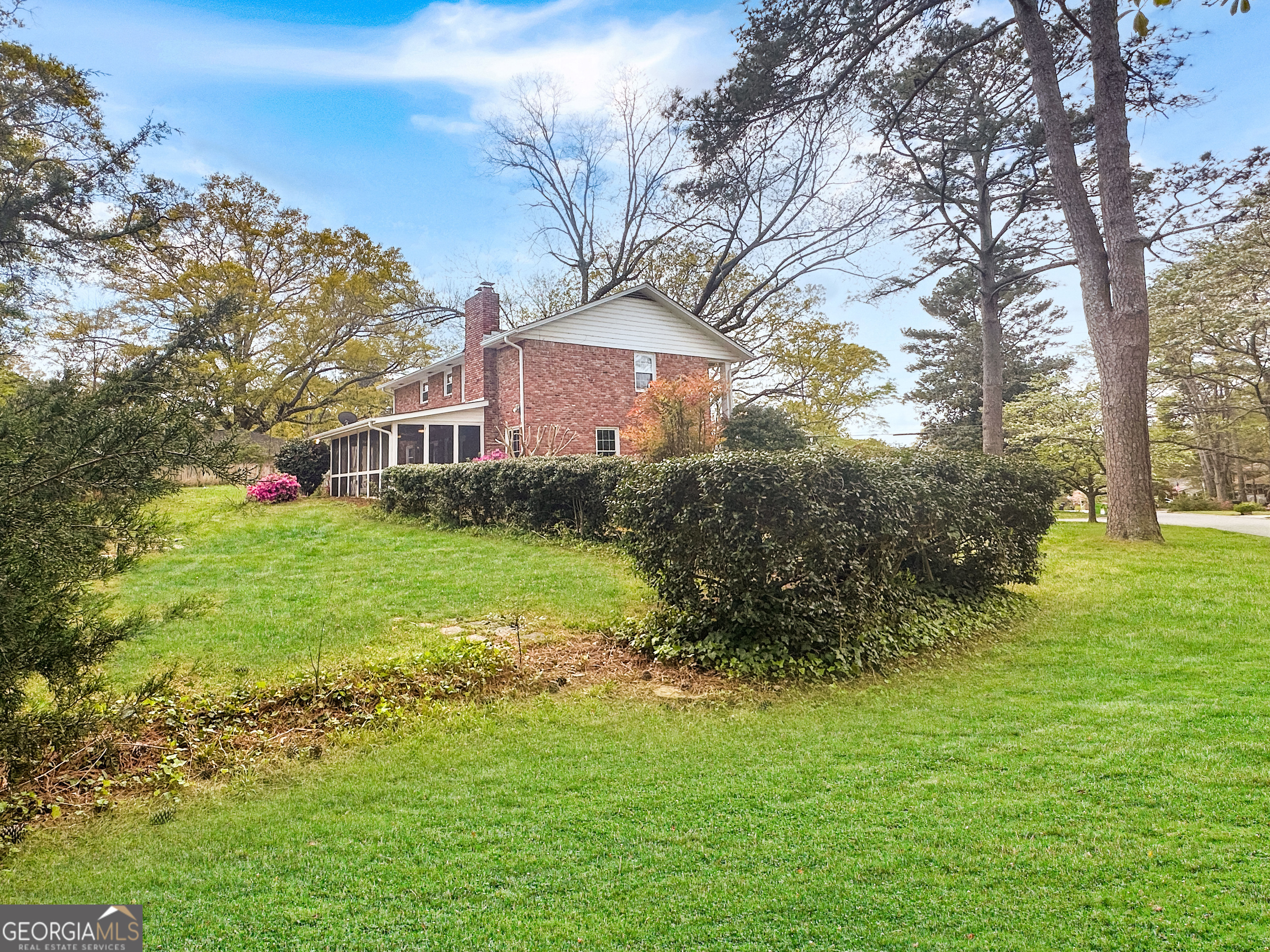2484 Powers Ferry Drive SE Marietta GA 30067