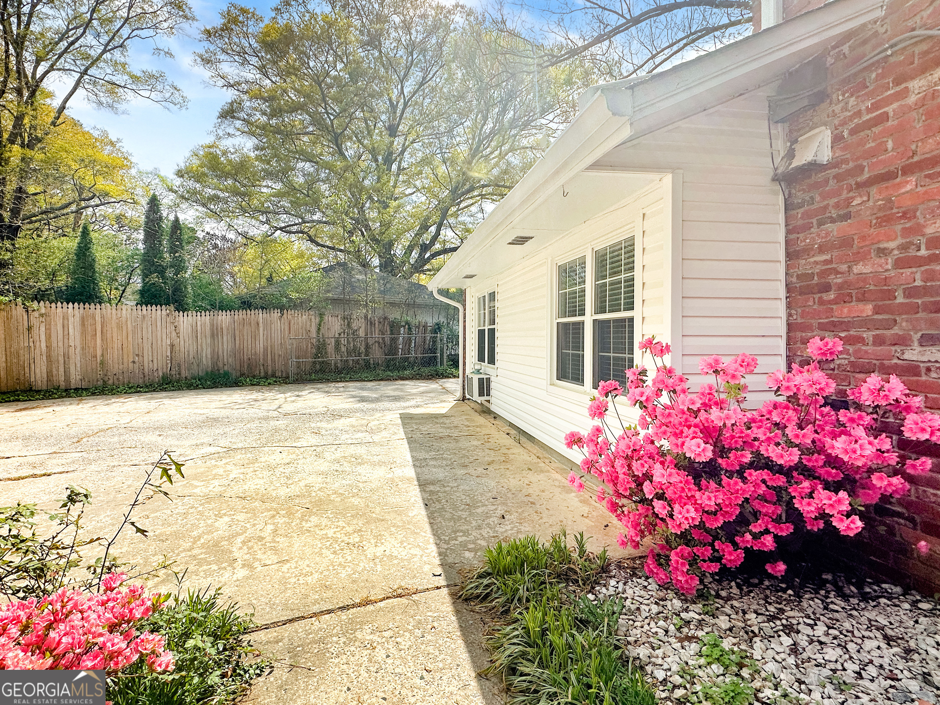 2484 Powers Ferry Drive SE Marietta GA 30067