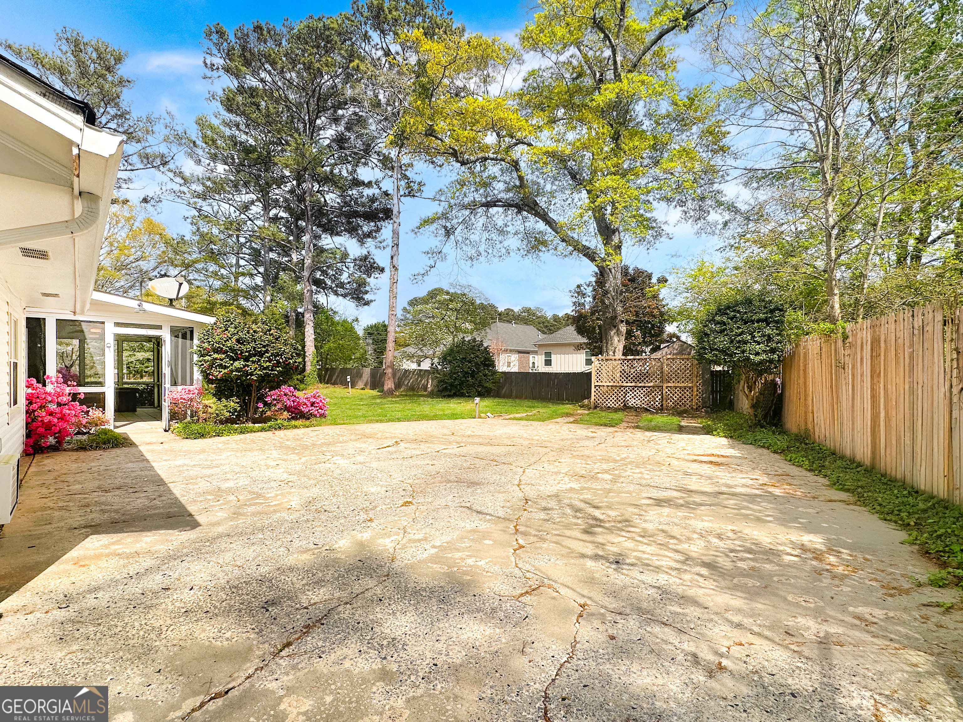 2484 Powers Ferry Drive SE Marietta GA 30067